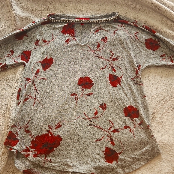 J Lo brand sweater with beaded collar, XS, gray with rose print - Picture 1 of 5